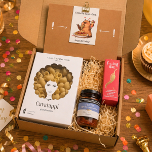 Kulinarische Geschenkbox zum Geburtstag „Genieße das Leben. Happy Birthday!“ (Set 3)
